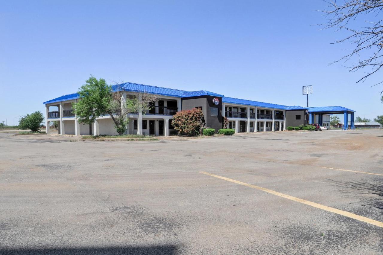 Lonestar Inn & Suites, Erick Ok Hwy 40 By Oyo Eksteriør billede